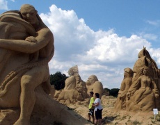 Пясъчни фигури в Бургас 