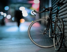 Французин постига 333 км/ч с велосипед