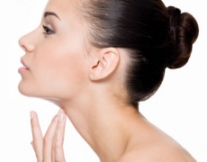 Как да подмладим и стегнем кожата на лицето и шията