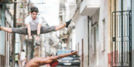 Зашеметяващите танцьори по улиците на Куба