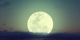 Пълната Луна този месец ще бъде промяната в перспективата ни, от която всички се нуждаем
