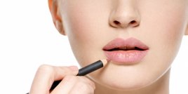 Как да нанасяте молив за устни по-ефективно?