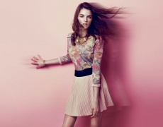Пастелни тонове за модата за пролет/лято 2012
