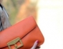Тенденция: Чанти в ярки цветове