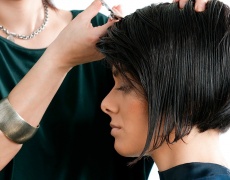 Как да се подстрижем сами в стил френско каре