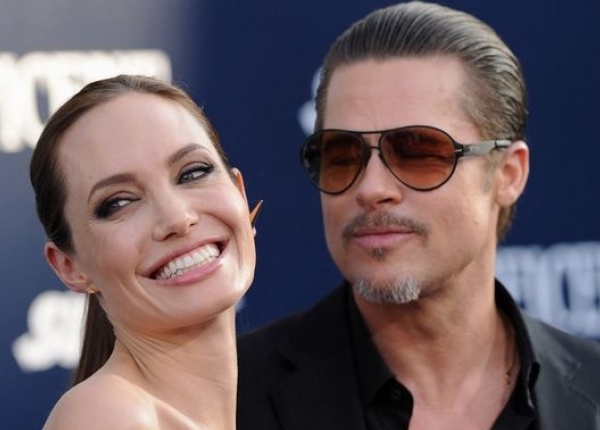 Според слуховете, разводът на Брад Пит и Анджелина Джоли се отлага