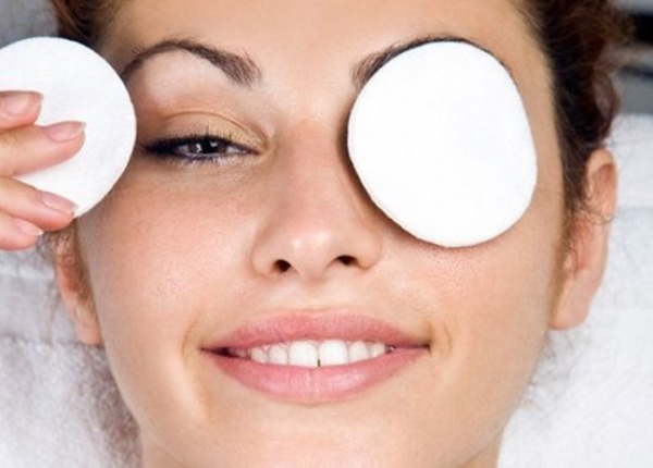 4 продукта, които ще намалят тъмните кръгове и ще освежат очите ви