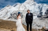Двойка се венча на връх Еверeст