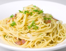 Рецепта за спагети с портокалов сос и пуешко 