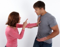 Как да накараш жена си да спре да се заяжда?